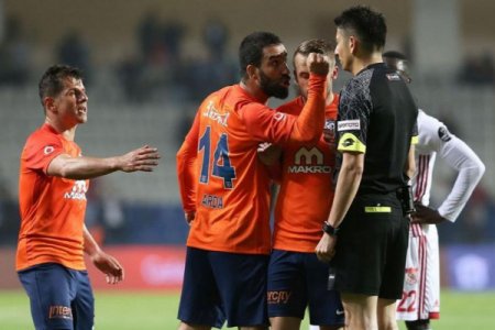 Arda Turana 16 oyunluq cəza verildi