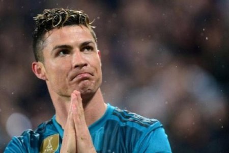 Ronaldo bütün dövrlərin ən yaxşı oyunçusu seçilib