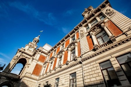 Eldar Əzizov əsəbləşdi - Birinci müavin və digər vəzifəli şəxslərə töhmət verildi