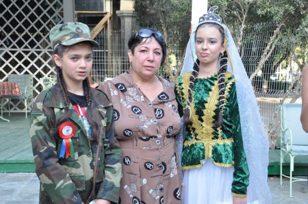 “ZABİTLƏR PARKI”NDA “KİŞİLƏRİN BAYRAMI”