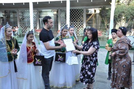 “ZABİTLƏR PARKI”NDA “KİŞİLƏRİN BAYRAMI”