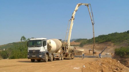 Zəfər Yolunun asfaltlanması işlərinə başlanılıb (FOTO)