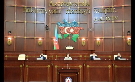 Milli Məclisin plenar iclasında büdcə zərfinin müzakirəsinə başlandı