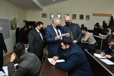 SDU-da imtahanların gedişini izləmək üçün “Açıq qapı” günü təşkil olundu