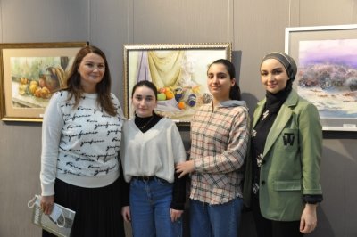 Xətai Sənət Mərkəzində  “AKVAREL TƏƏSSÜRATLARI” adlı akvarel əsərlərindən ibarət satış sərgisi keçirildi