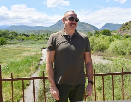 Zəngilan məscidinin tikintisi ilə tanışlıq olub, İşğal və Zəfər muzeylərinin təməli qoyulub, şəhərin Baş planı təqdim edilib