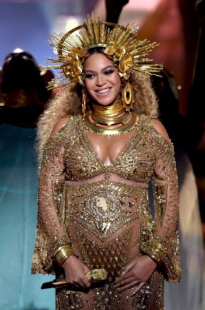 Hamilə Beyonce “Grammy-2017”yə damğa vurdu – Fotolar