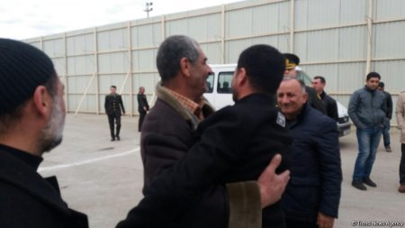 12 və 6 saylı cəzaçəkmə müəssisələrindən 56 məhkum azadlığa buraxılıb 