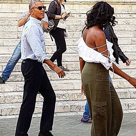 Mişel Obamanın geyimi müzakirə olunur - fotolar