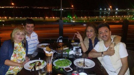Faiq Ağayev 29 il sonra sinif yoldaşları ilə görüşdü
