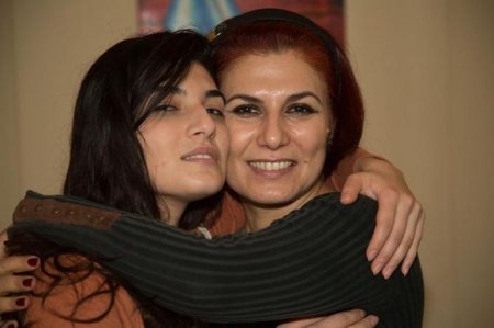 Azərbaycanlı aktrisanın qızı türk rejissoruna ərə gedir