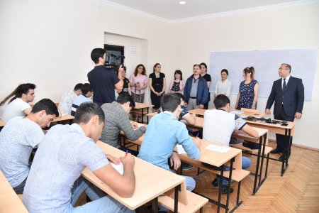 Sumqayıt Dövlət Universitetində valideynlər növbəti dəfə imtahan prosesini izlədilər