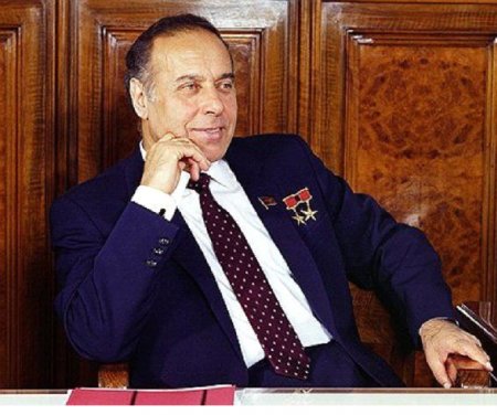 Dövlətimizin möhkəmlənməsi birbaşa ümummilli liderimiz Heydər Əliyevin adı ilə bağlıdır